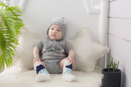 琼海宝宝揉眼睛是怎么回事